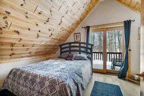 Quiet Cabin in the Woods - Secluded Yet Close to It All - Image 5