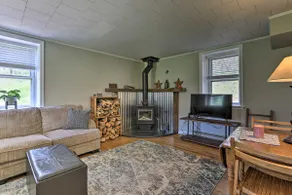 Patio & Fire Pit: Idyllic Cottage in Hellertown! - Image 3