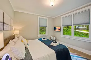 Cozy Nights & Bay Sunsets | Sleeps 10 - Image 3