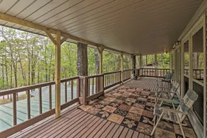 Secluded Edgemont Getaway w/ Huge Outdoor Deck! - Image 2