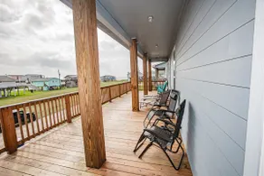Quick 2 Min Walk to Beach-4Bed/4Bath Home with Ocean/Beach Views - Image 4