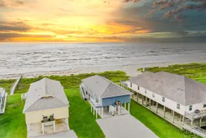 Spectacular 1st Row Beach Front Home ~ Sleeps 16 - Image 2