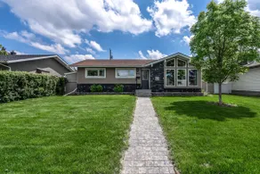 D@home Spacious &comfy by Glenmore /Heritage Park - Image 2