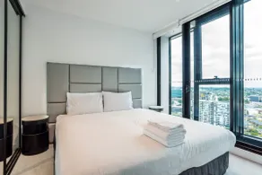Sunny 1 bedroom Apartment with Infinity Pool - Image 2