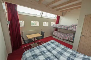 The Heasouder, spacious apartment with loggia. - Image 5
