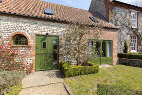 Riding Stable - sleeps 6 guests  in 3 bedrooms - Image 3