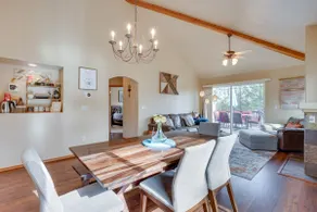 Redmond Resort Townhome w/ Private Hot Tub - Image 3