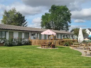 Aspen, Country Chalet located In Pegsdon - Image 4