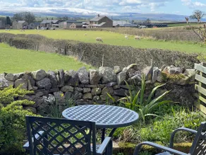Penny Black Cottage - Image 2