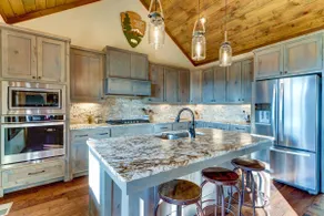 3BR/3.5BA Luxury | Hot Tub | Wi-Fi | Firepit |View - Image 3