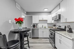 Main Street Apartment by StayLage - Image 4