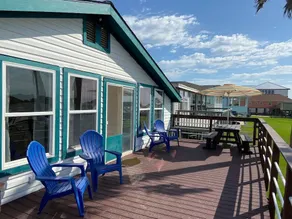 House on intercoastal with lighted fishing pier - Image 3
