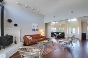 20 private acres, 180 degree views - Image 2