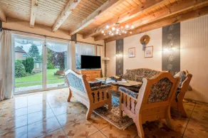 Large guest house - Image 5