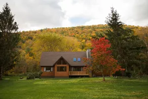 Alpine House: Renovated Rustic+Modern Getaway near Belleayre Mountain - Image 2