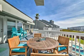 Pool w/ Spa! Beachfront Condo in Port Aransas - Image 2