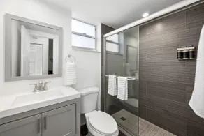 GROVE27-02 | soothing vibes near chic neighborhood - Image 5
