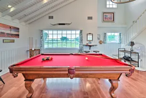 Spacious Getaway ~ 12 Acres, Views, & Hot Tub! - Image 5