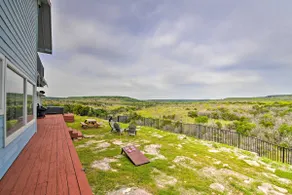 Spacious Getaway ~ 12 Acres, Views, & Hot Tub! - Image 3