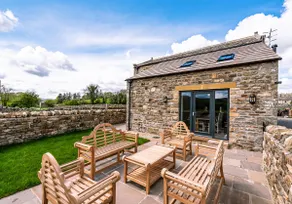 Union Farm Cottage - Image 2