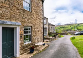 Low Cottage - Image 2