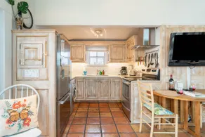 HotTub • 1 Block to Duval St | Casita de Catherine - Image 5