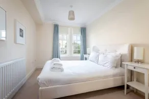 Adamson Court - No 11 - Image 2