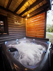The Fire Fly Cabin With Private Hottub! - Image 2