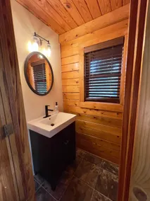 The Fire Fly Cabin With Private Hottub! - Image 4
