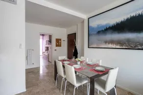 Rent Apartment - Parking and Comfort - Spacious Apt up to 8 Pax - Image 3