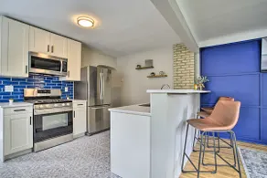 Mpls Duplex w/ WiFi & Kitchen: 5 Mi to Dtwn! - Image 3