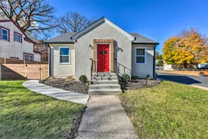 Mpls Duplex w/ WiFi & Kitchen: 5 Mi to Dtwn! - Image 2