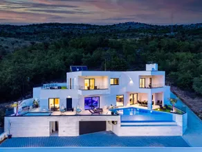 Luxury villa top hill with heated pool, jacuzzi - Image 2