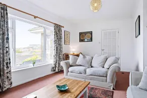 Peaceful Home in Looe with Stunning Views - Image 4
