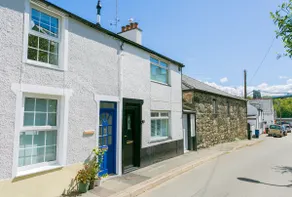 10 Beach Road - Image 3