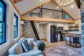 Wildwood Cabin: cozy cabin in woods,with fireplace - Image 3