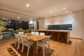Alpha Luxe - Pet Friendly Luxury Home and Pool - Image 5