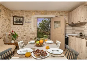 Poseidon Apartments - Image 5