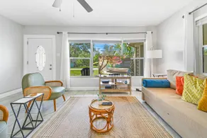 Cozy 2 BR Home, walking distance to Crystal Beach/Park - Quaint Family Getaway! - Image 5