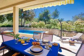 Villa SAN with heated pool, traditional surroundings, 3-bedrooms - Image 2