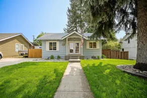 The Beach Cottage - New remodel with stunning yard - Image 5
