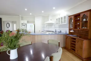 Twin Gums: Large riverside family home and gardens - Image 3