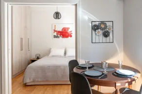 Plaka Central 1BR by JJ Hospitality - Image 2
