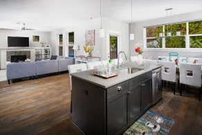 Open Floor Plan, Ping Pong, 20 Min to Portland - Image 3