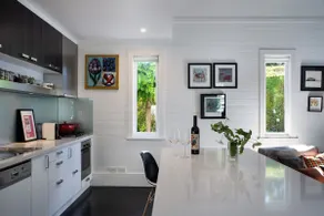 Park Avenue - architecturally designed villa - Image 3