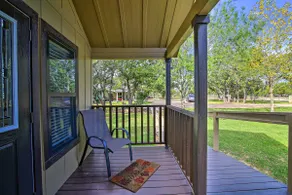 Fredericksburg Cottage ~ 1 Mile to Main Street! - Image 2