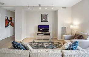 Classic 2BR | Furnished | Wi-Fi | Gym | Downtown - Image 2