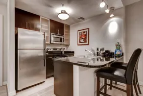 Classic 2BR | Furnished | Wi-Fi | Gym | Downtown - Image 4