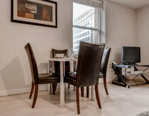 Classic 2BR | Furnished | Wi-Fi | Gym | Downtown - Image 3