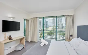 Crown Towers Modern 1 Bed Apt Surfers Paradise - Image 2